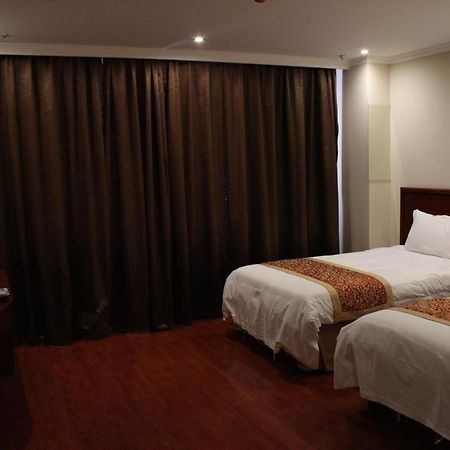 Greentree Inn Wuxi Huishan District Yangshan Town Jiayang Life Plaza Business Hotel Csiahszin Kültér fotó